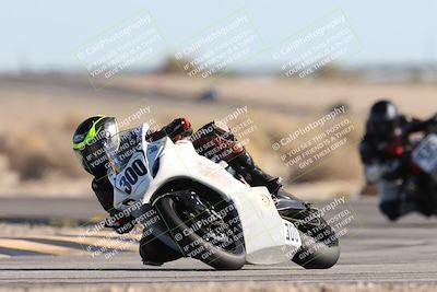 media/Dec-07-2025-CVMA (Sun) [[3e7d2de5dc]]/Race 11-Formula 2-CVMA Hooligans-American Thunder/